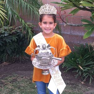 Meet your Posher, Ana